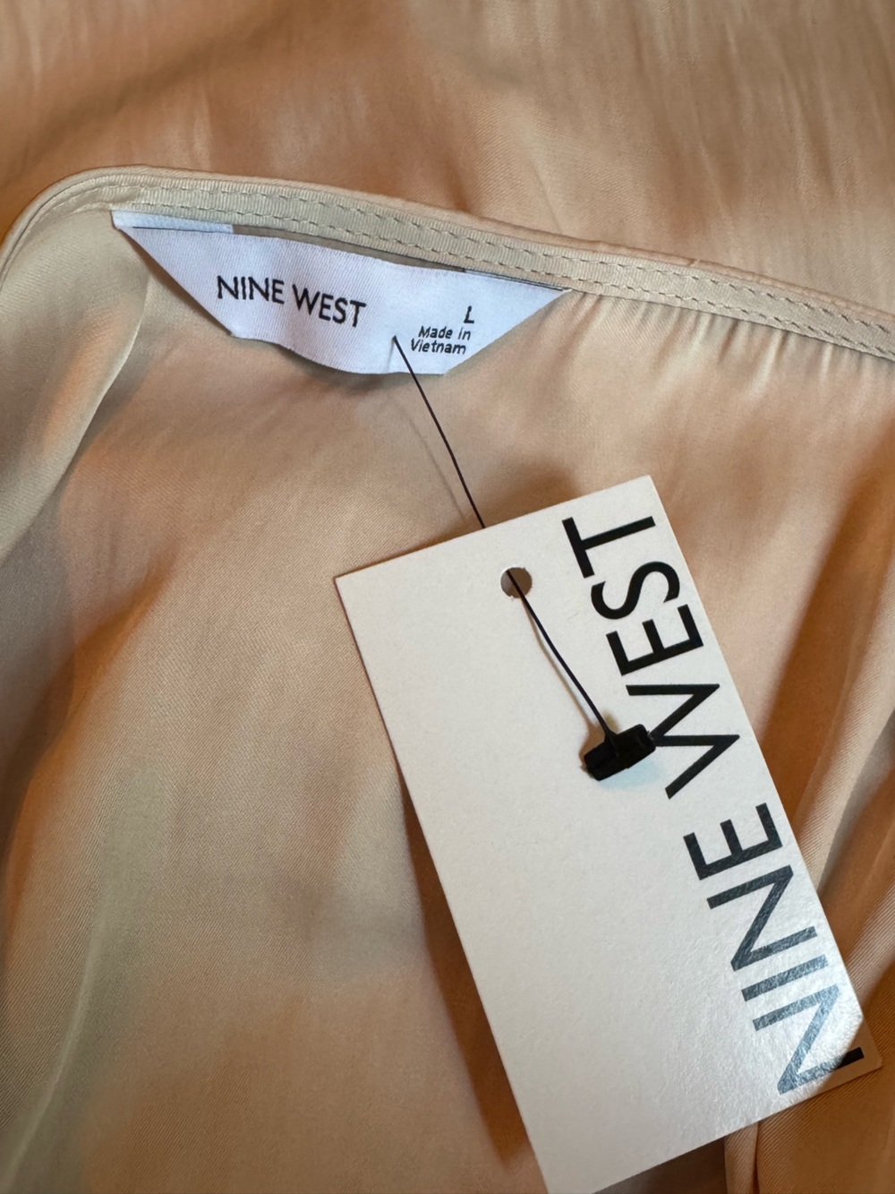 Nine West Pale Blush Short Sleeve Scoop Neck Top - Picture 5 of 7